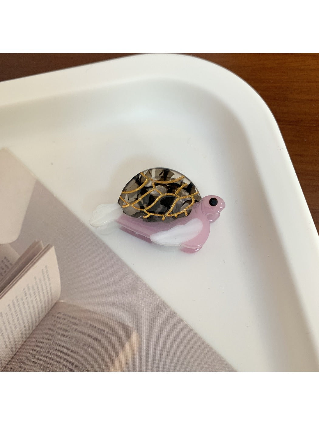 Beau - Stylish Turtle Acetate Hair Clip