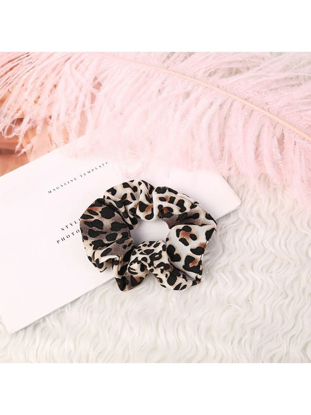 Gifty - Leopard Print Scrunchies