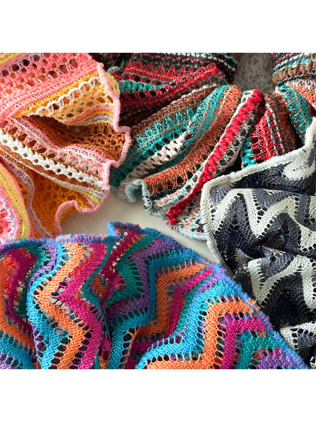 Gifty - Large Hollow Knit Hair Tie