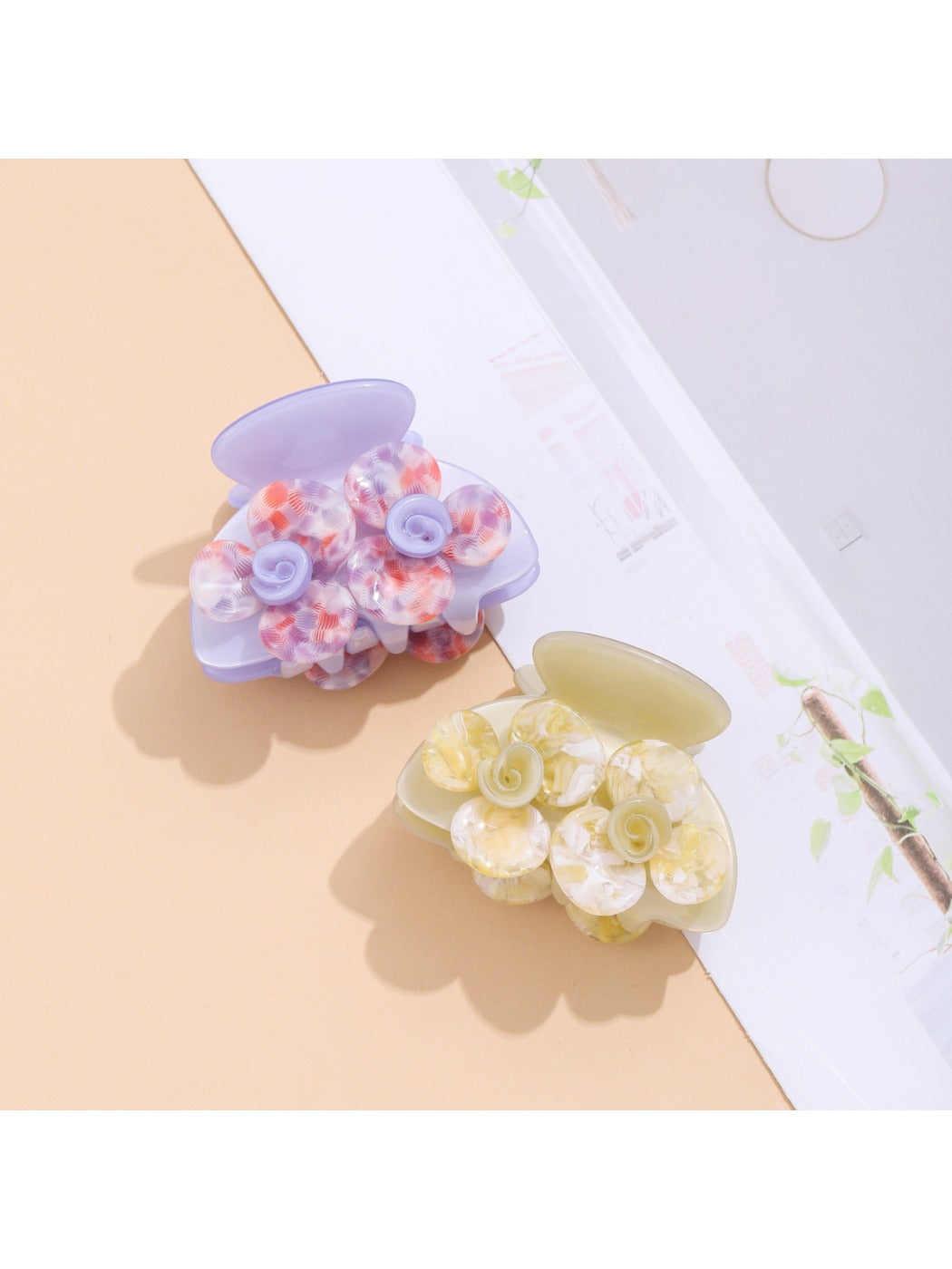 Beau - Adorable Embossed Camellia Hair Claw Clip
