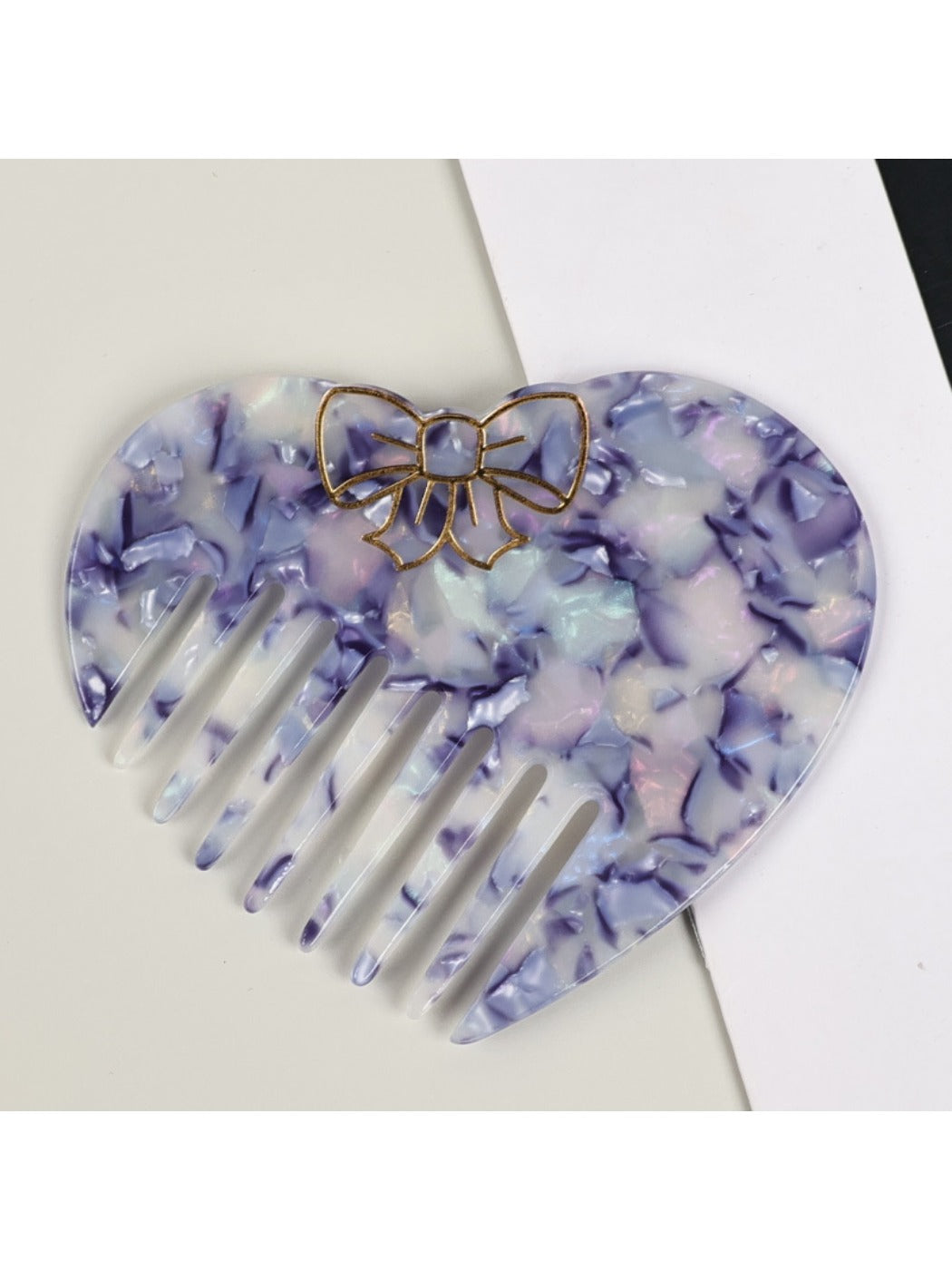 Camerow - Compact Heart Shaped Comb