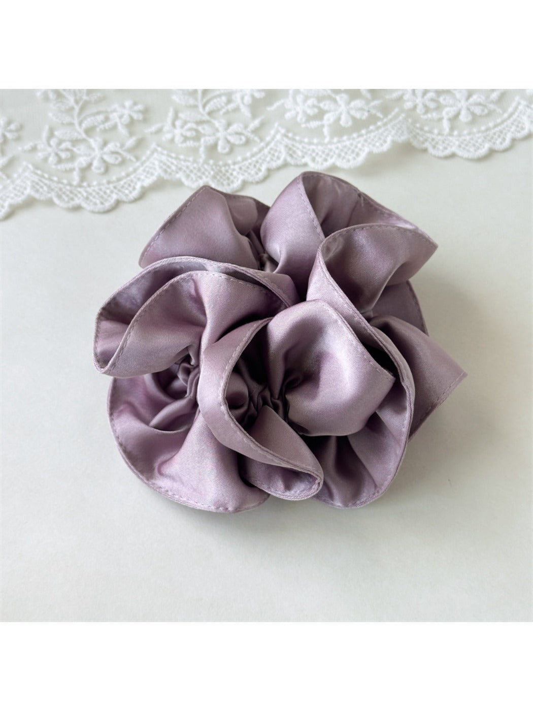 Gifty - Satin Crinkle Scrunchie Hair Tie