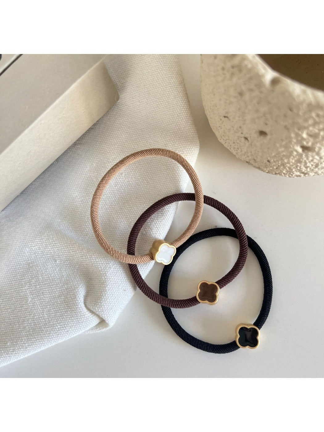 Gifty - Stylish Simple Hair Tie