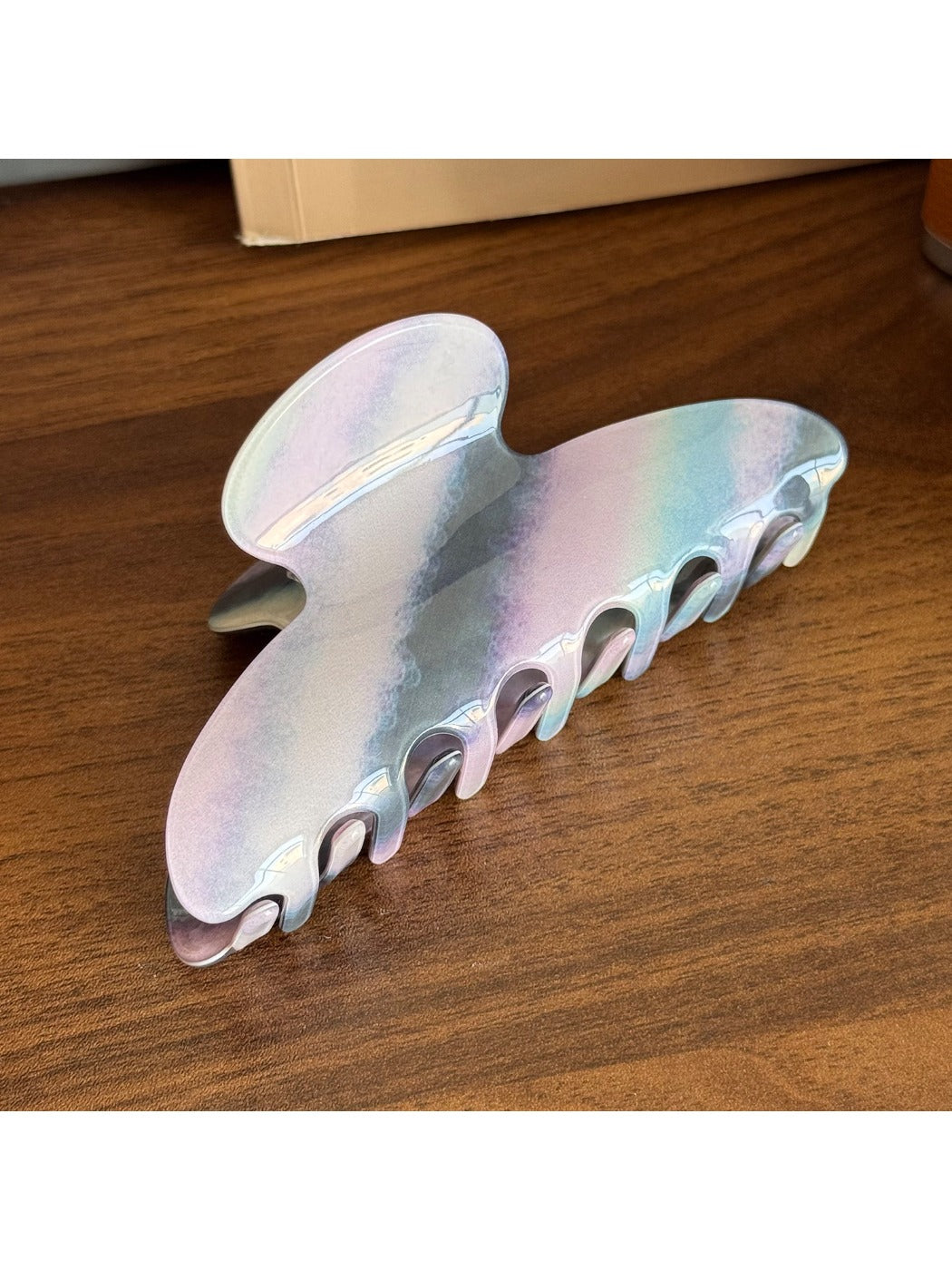 Beau - Fashionable Striped Hair Claw Clip for High Ponytail and Bun