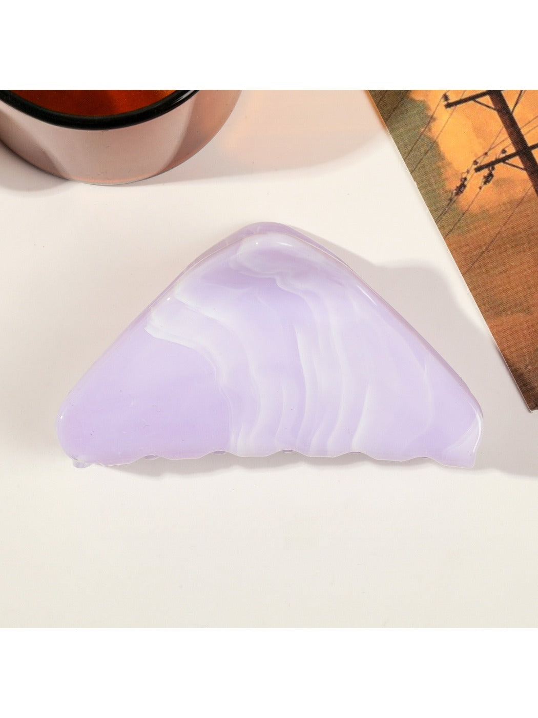 Beau - Marble Pattern Triangular Hair Claw
