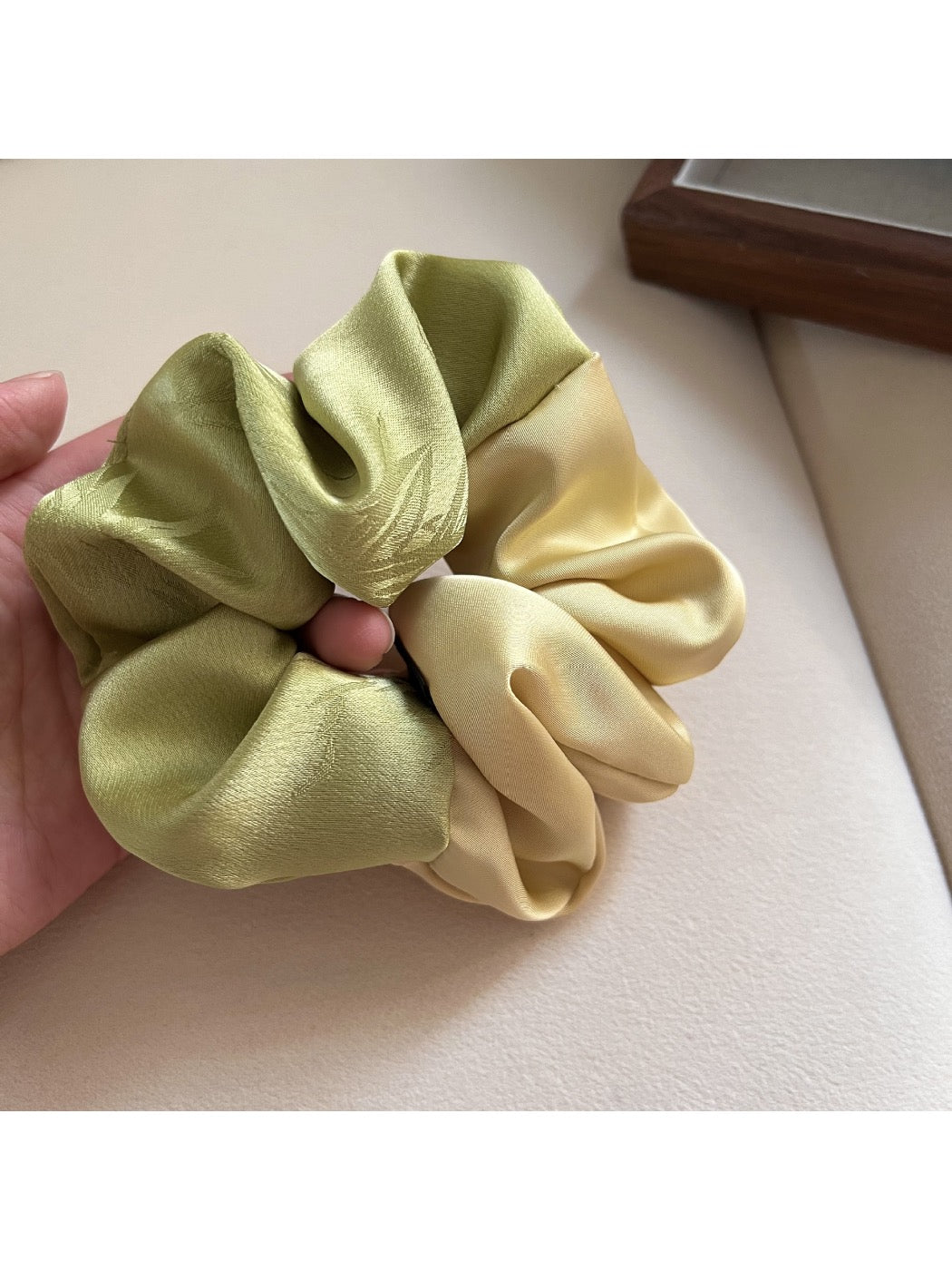 Gifty - Four Seasons Bamboo Print Satin Scrunchie