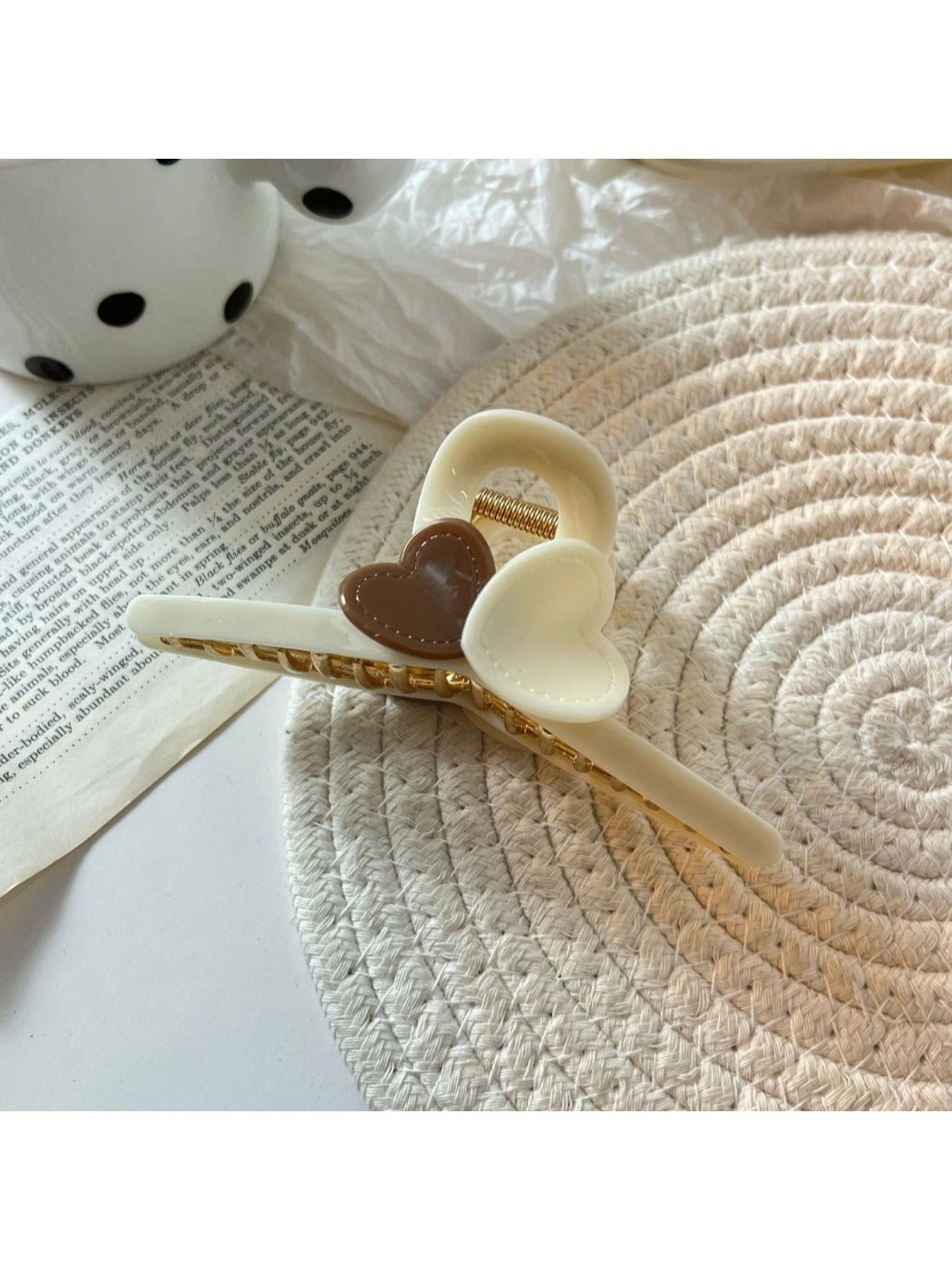Beau - Dainty Interlocking Hearts Hair Claw Clip