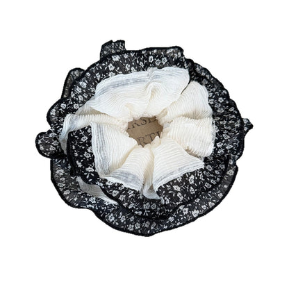 Gifty - Layered Lace Trim Floral Pattern Scrunchie