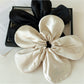 Gifty - Elegant Flower Hair Tie