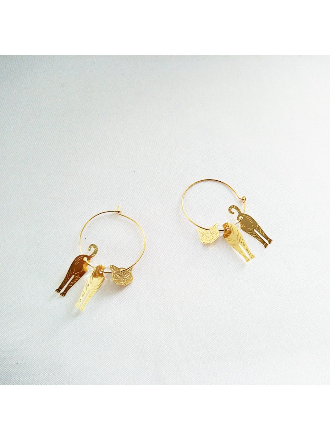Earedge - 3D Cat-Shaped Drop Earrings