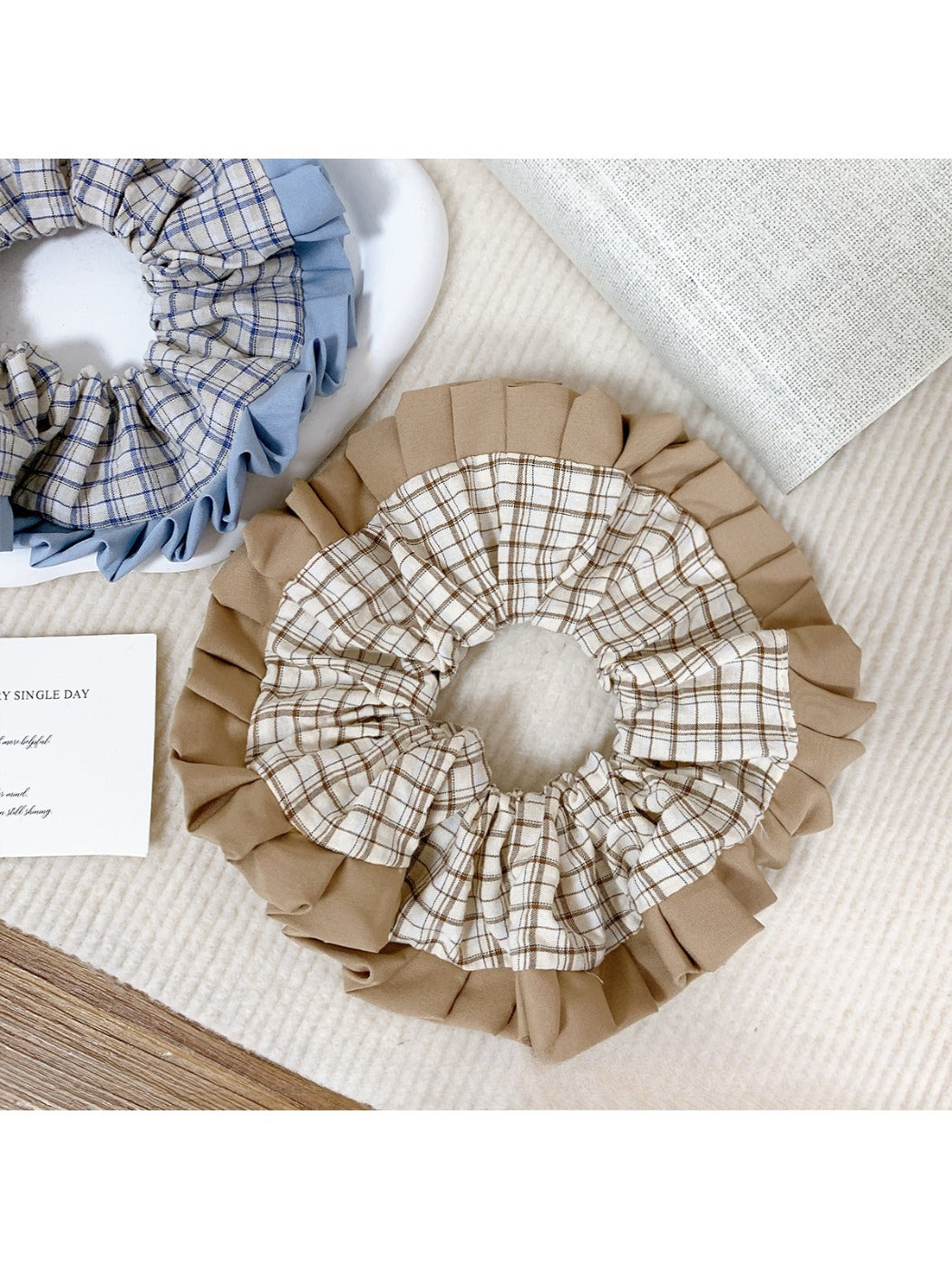 Gifty - Grid Pleated Hair Loop