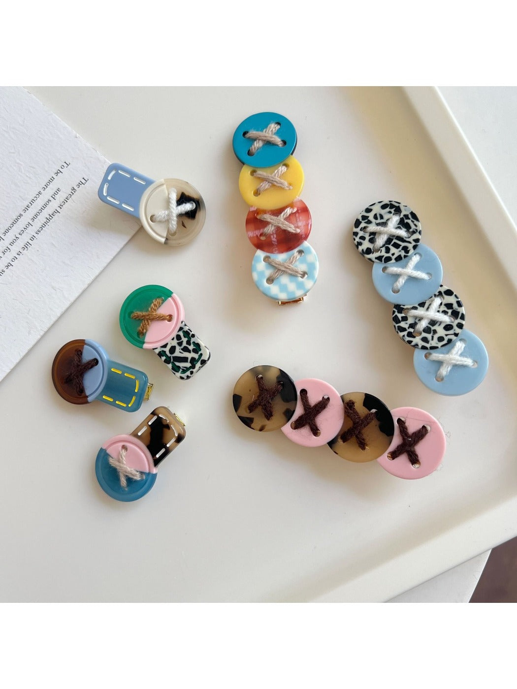 Beau - Cute Button-Shaped Hair Clip