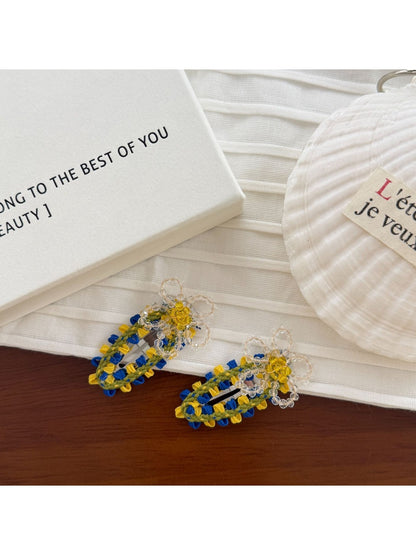 Beau - Floral Beaded Drop Shape Hair Clip