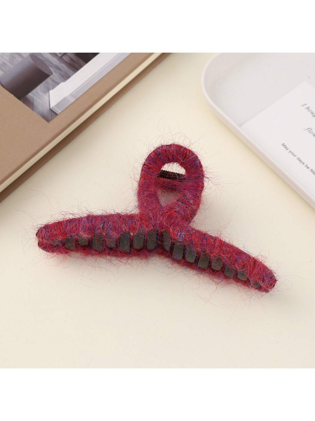 Beau - Solid Color Looped Top Hair Claw Clip