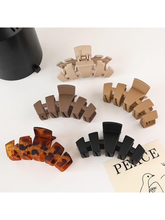 Beau - Simple Matte Finish Plastic Claw Clip