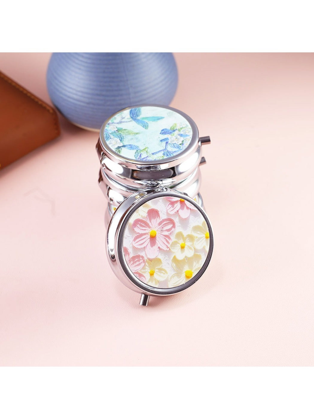 Mirroray - Floral Pattern Three Compartment Portable Mirror