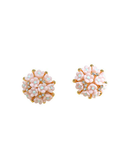 Earedge - Daisy-Shaped Stud Earrings