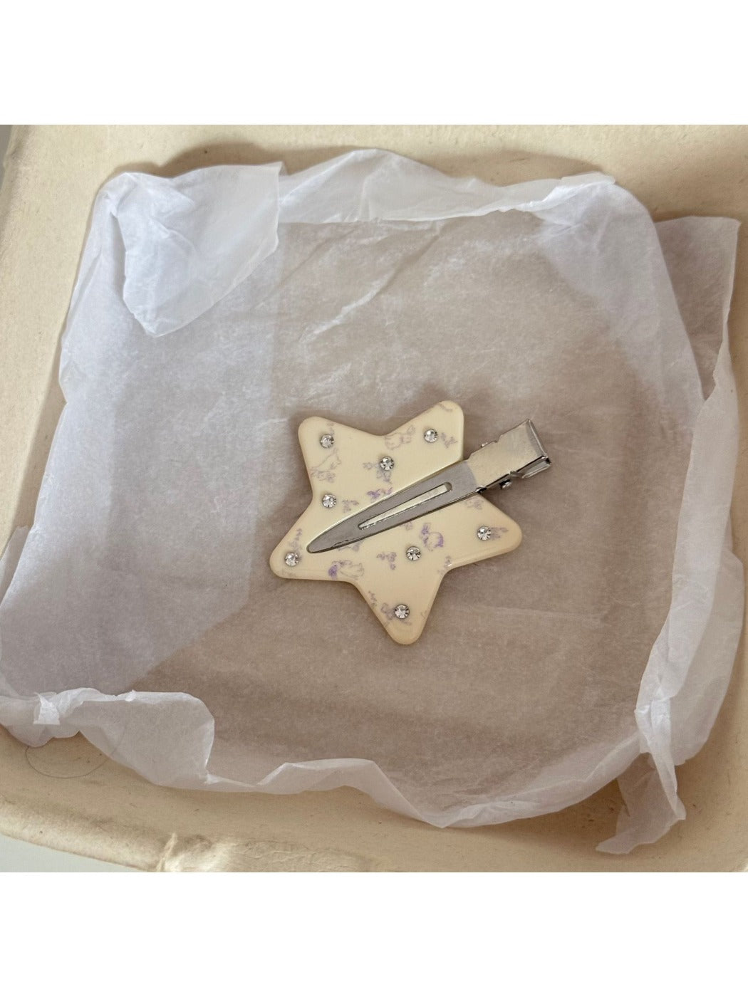 Beau - Oval Star Shaped Floral Print Hair Clip