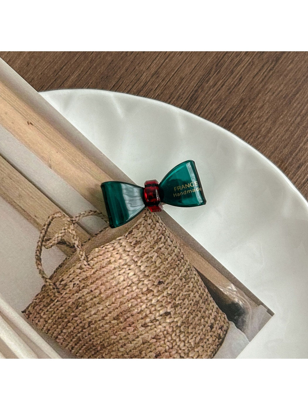 Beau - Retro Bow Accent Acrylic Side Barrette