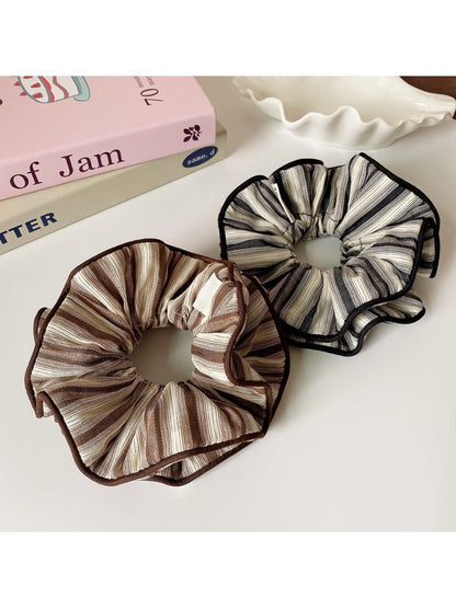 Gifty - Graceful Striped Scrunchie Hair Tie