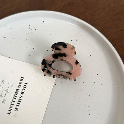 Beau - Retro Patterned Acetate Oval Claw Clip