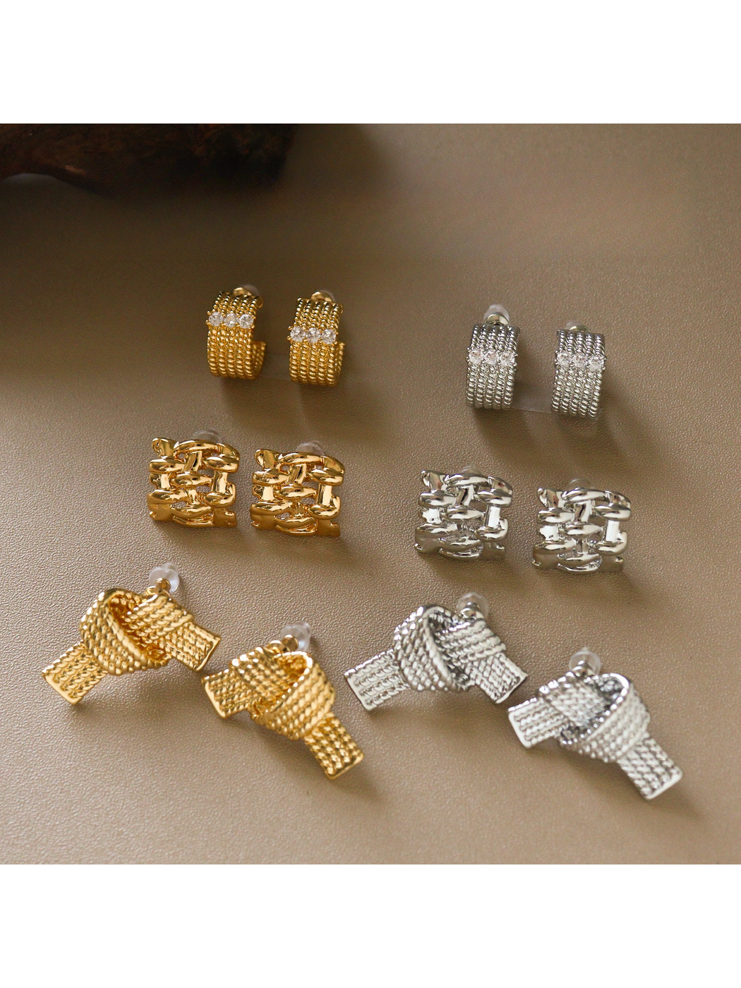 Earedge - Textured Knot Design Fashion Stud Earrings