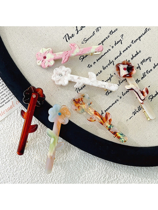 Beau - Flower Shaped Hair Clip