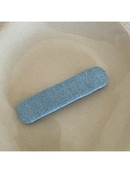 Beau - Minimal Oval Teardrop Geometric Hair Clip