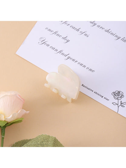 Beau - Delicate Heart Hair Clip