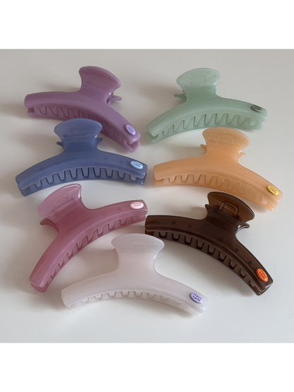 Beau - Curved Straight Bar Design Claw Clip