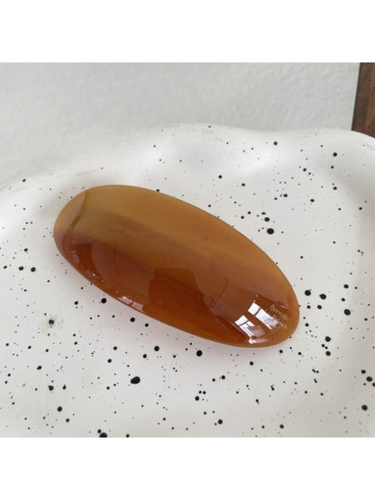 Beau - Minimally Elliptical Acetate Hair Clip