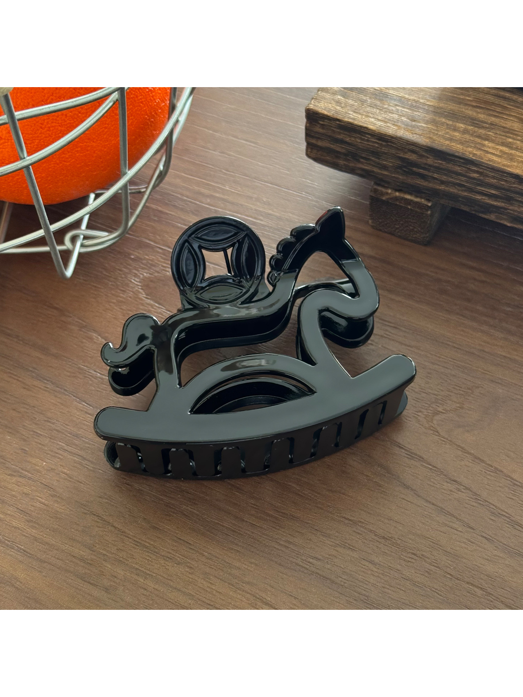 Beau - Openwork Rocking Horse Plastic Claw Clip