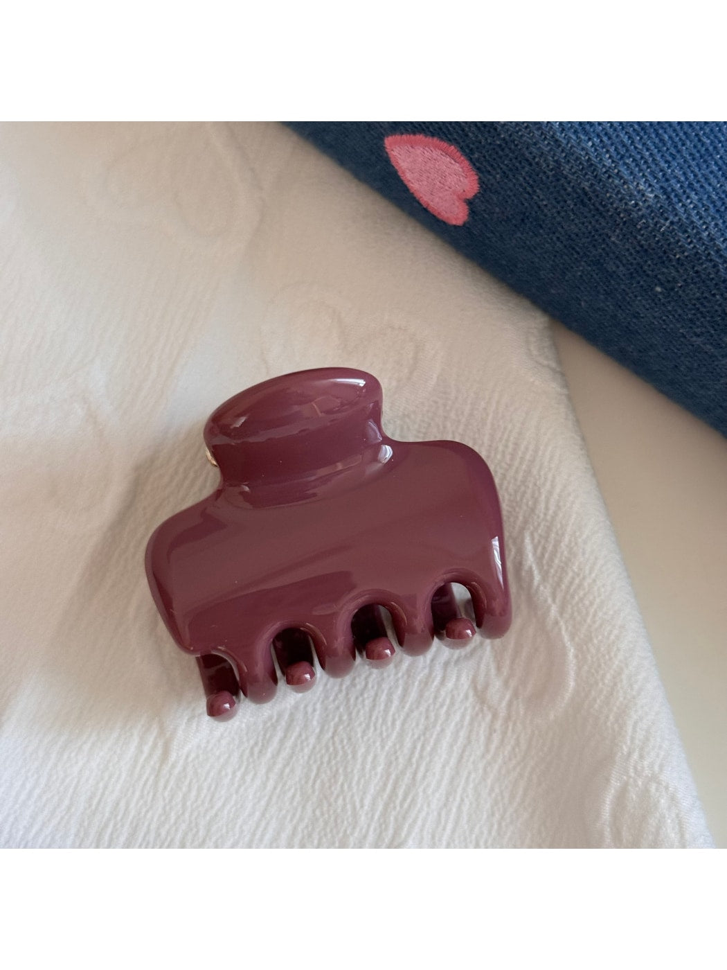 Beau - Plastic and Alloy Rounded Rectangle Claw Clip