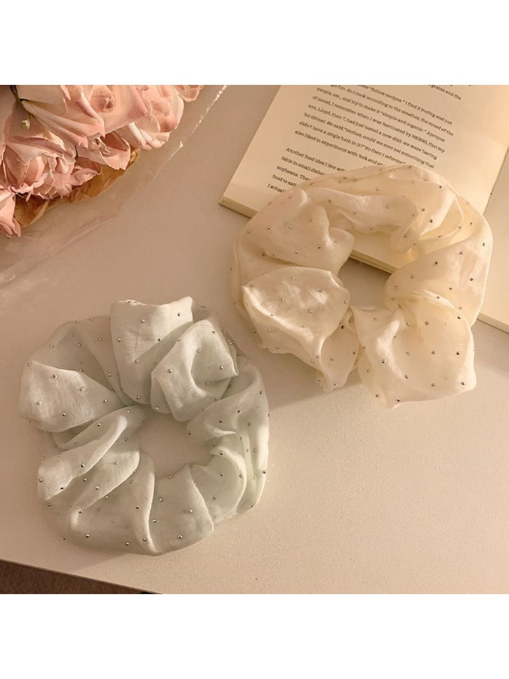 Gifty - Elegant Simple Rhinestone Scrunchie