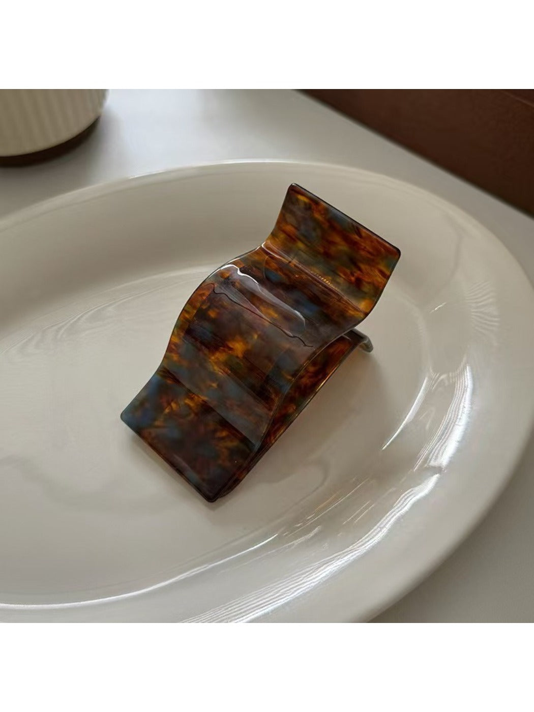 Beau - Minimalist Rectangular Claw Clip
