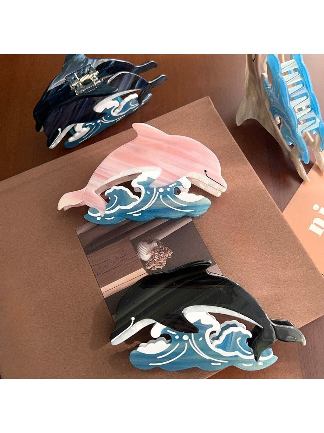 Beau - Curved Dolphin Hair Clip