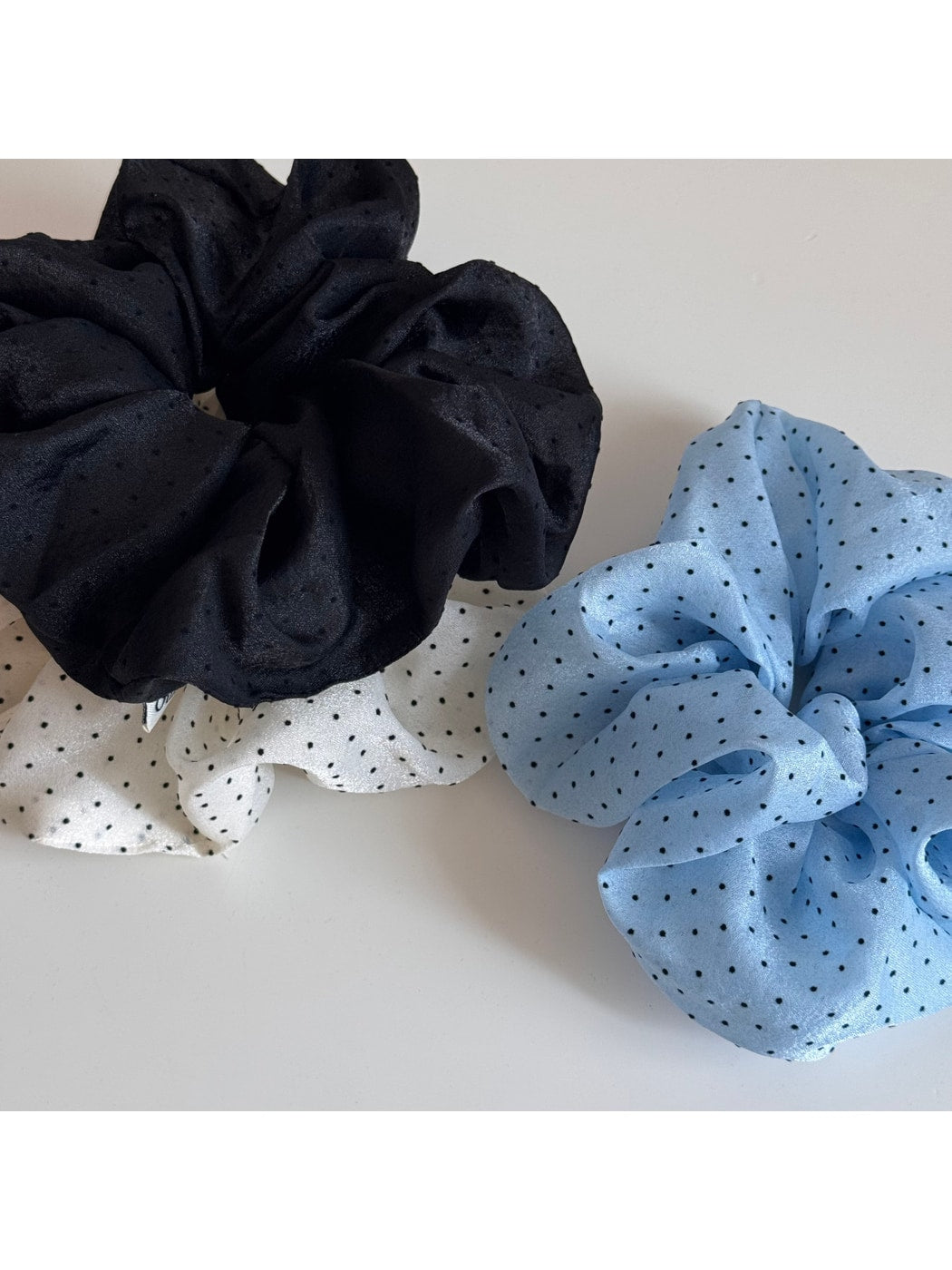 Gifty - Ruched Polka Dot Polyester Scrunchie