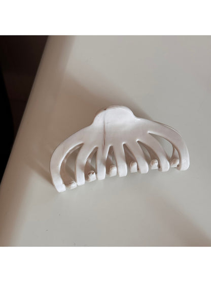 Beau - Curved Irregular Acetate Fiber Claw Clip