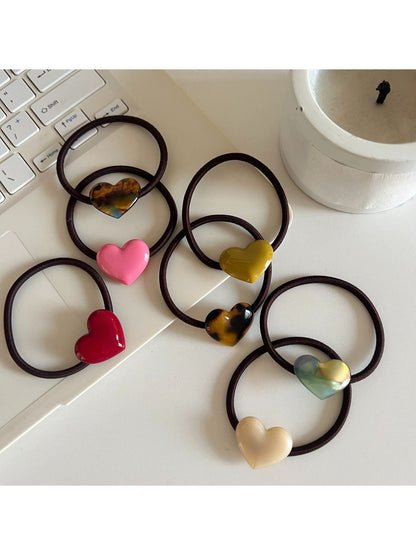 Gifty - Vintage Heart Shaped Hair Tie
