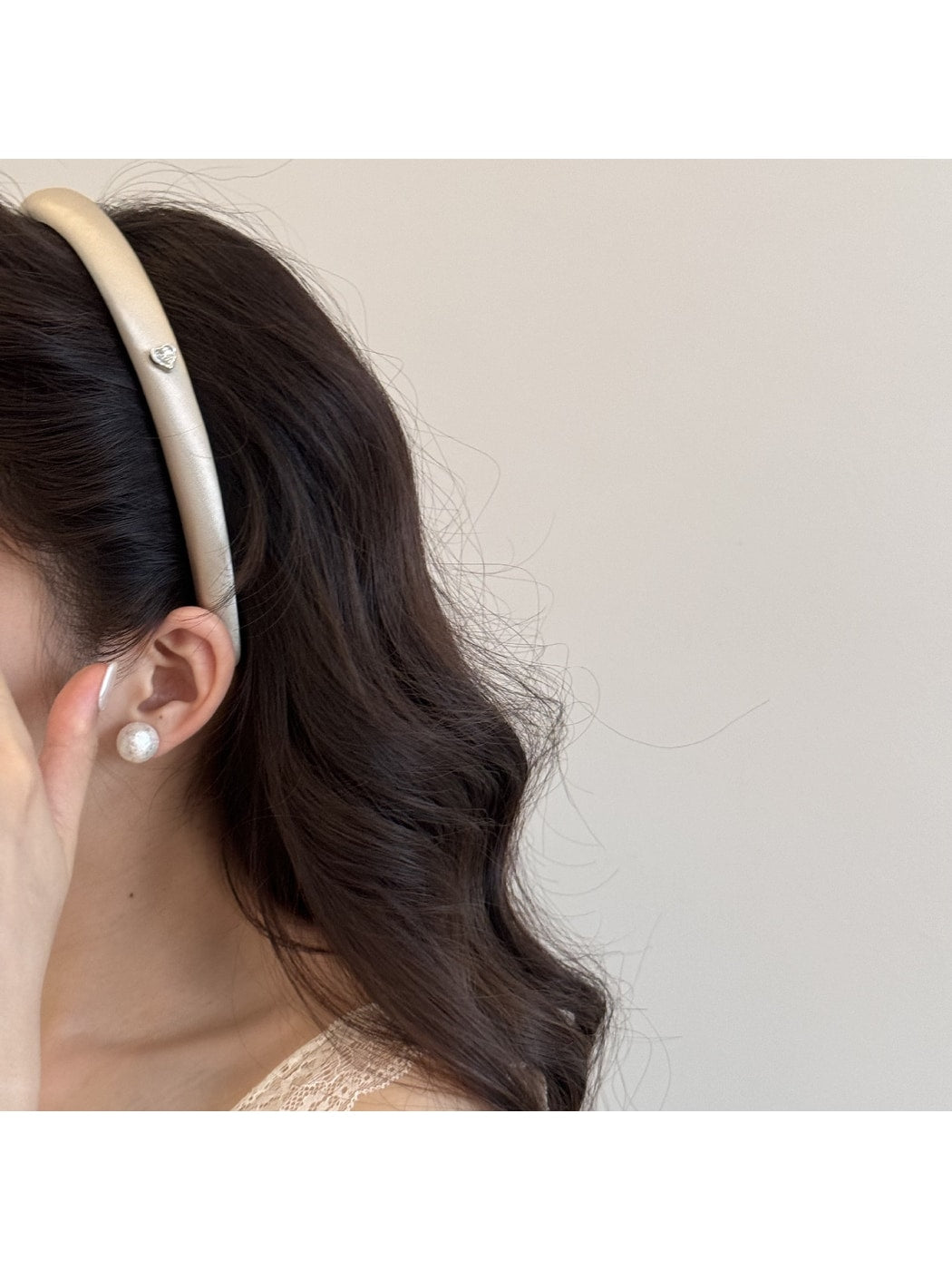Gifty - Women's Slim Heart Detail Polyester Headband