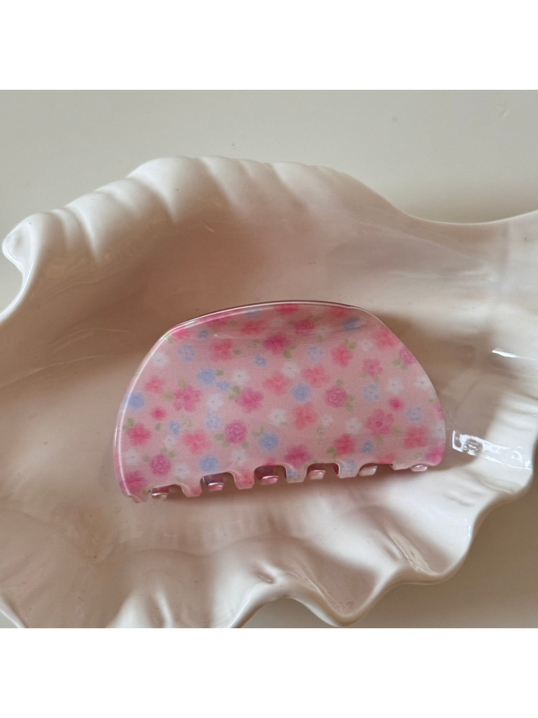 Beau - Pink Rose Patterned Hair Claw Clip