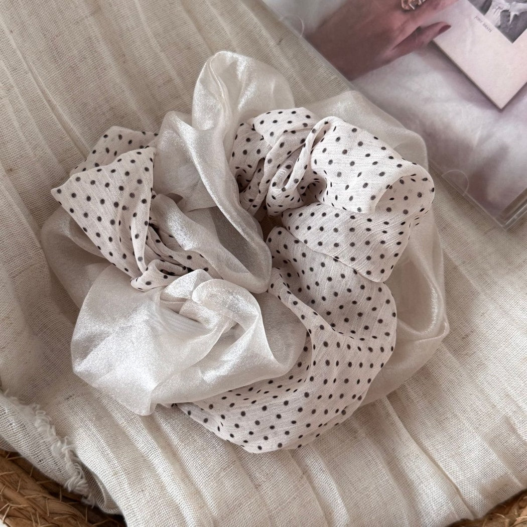 Gifty - Polka Dot Double-Color Fabric Scrunchie