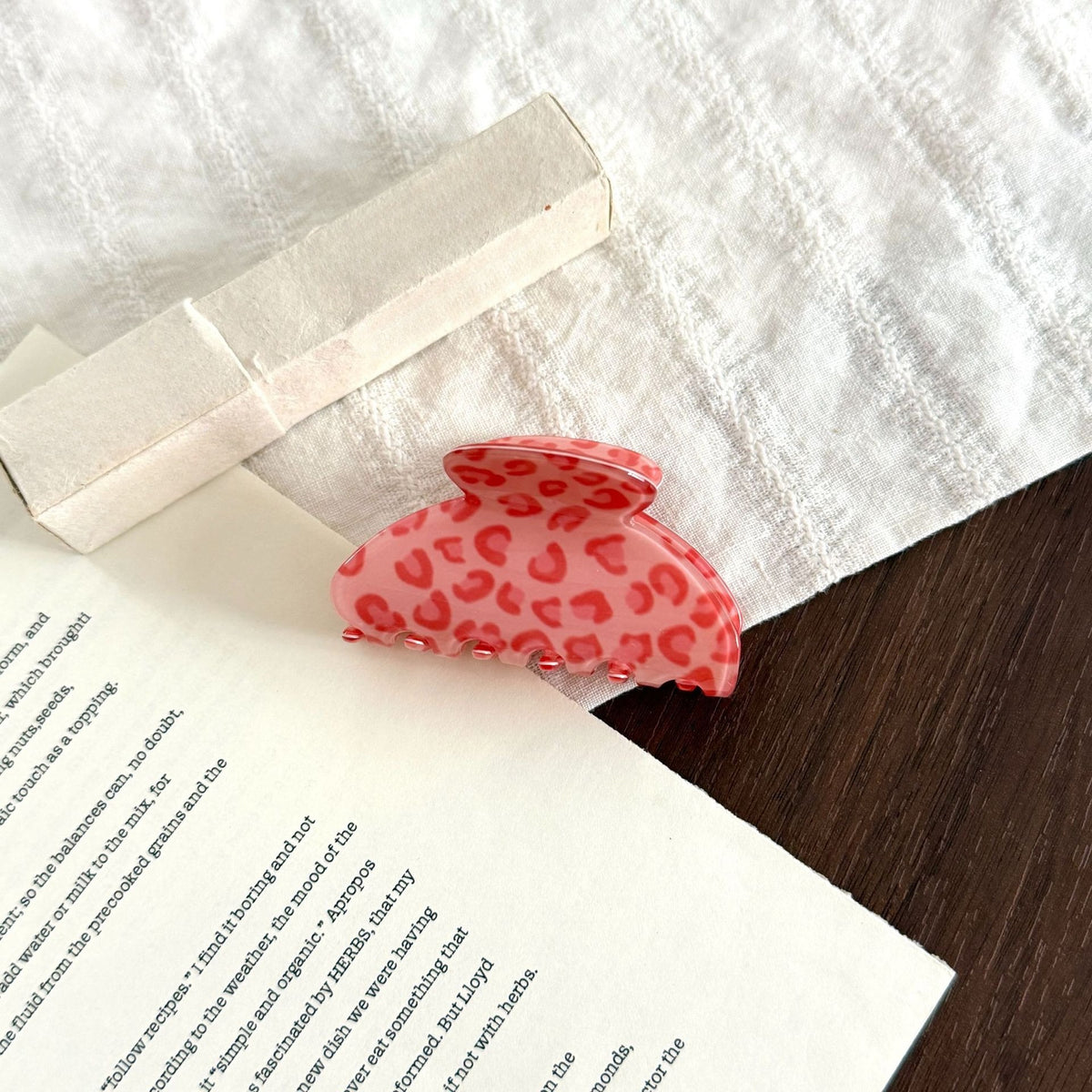 Beau - Leopard-Print Rounded Hair Claw