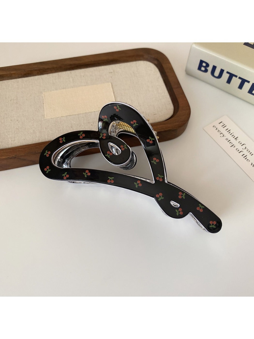 Beau - Large Heart Shaped Claw Clip