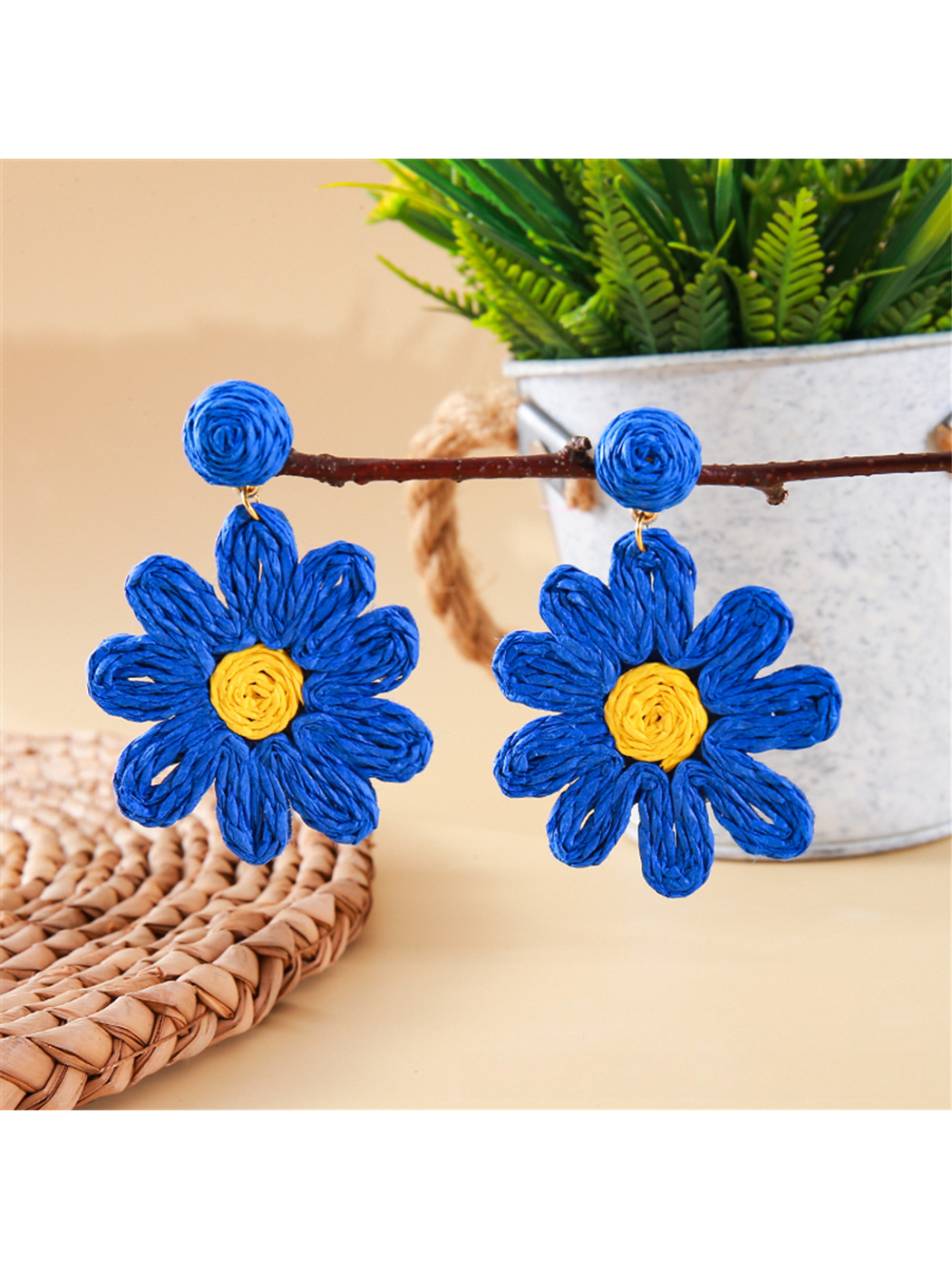 Earedge - Bohemian Floral Petal Raffia Stud Earrings