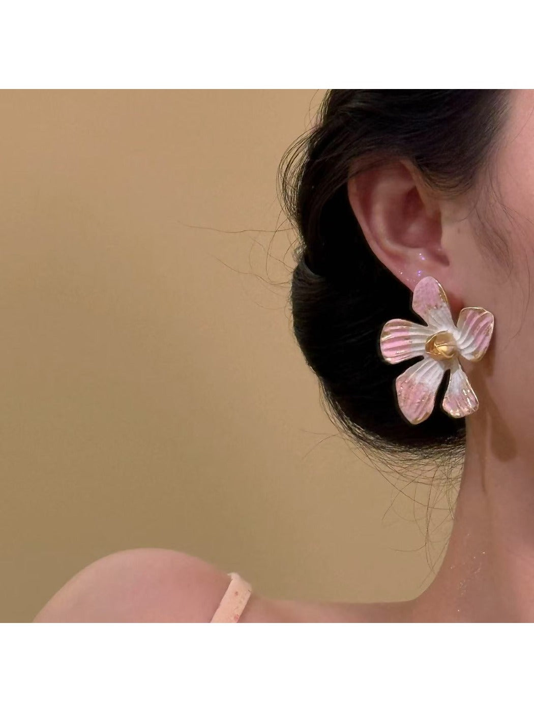 Earedge - Pink Vintage Flower Earrings