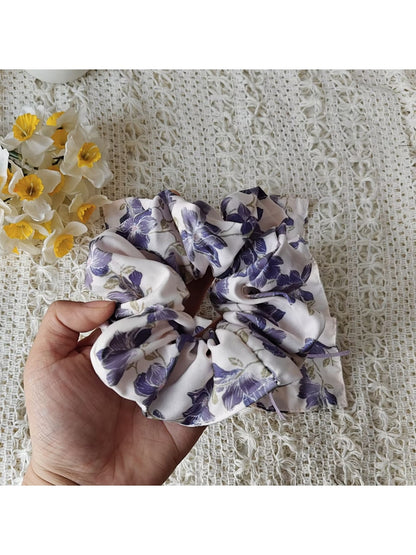 Gifty - Floral Polyester Scarf Style Scrunchie