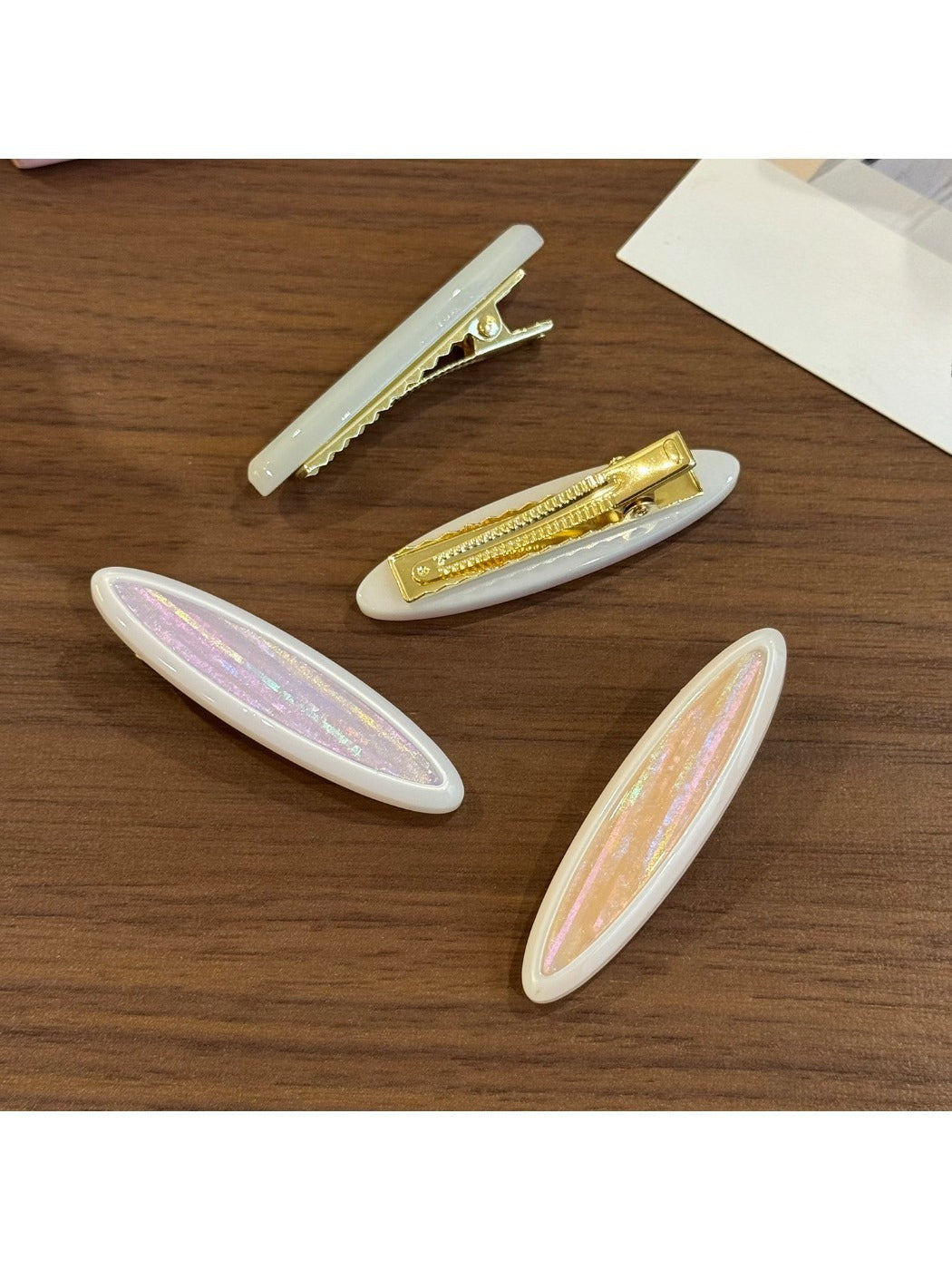 Beau - Iridescent Oval Acetate Hair Clip