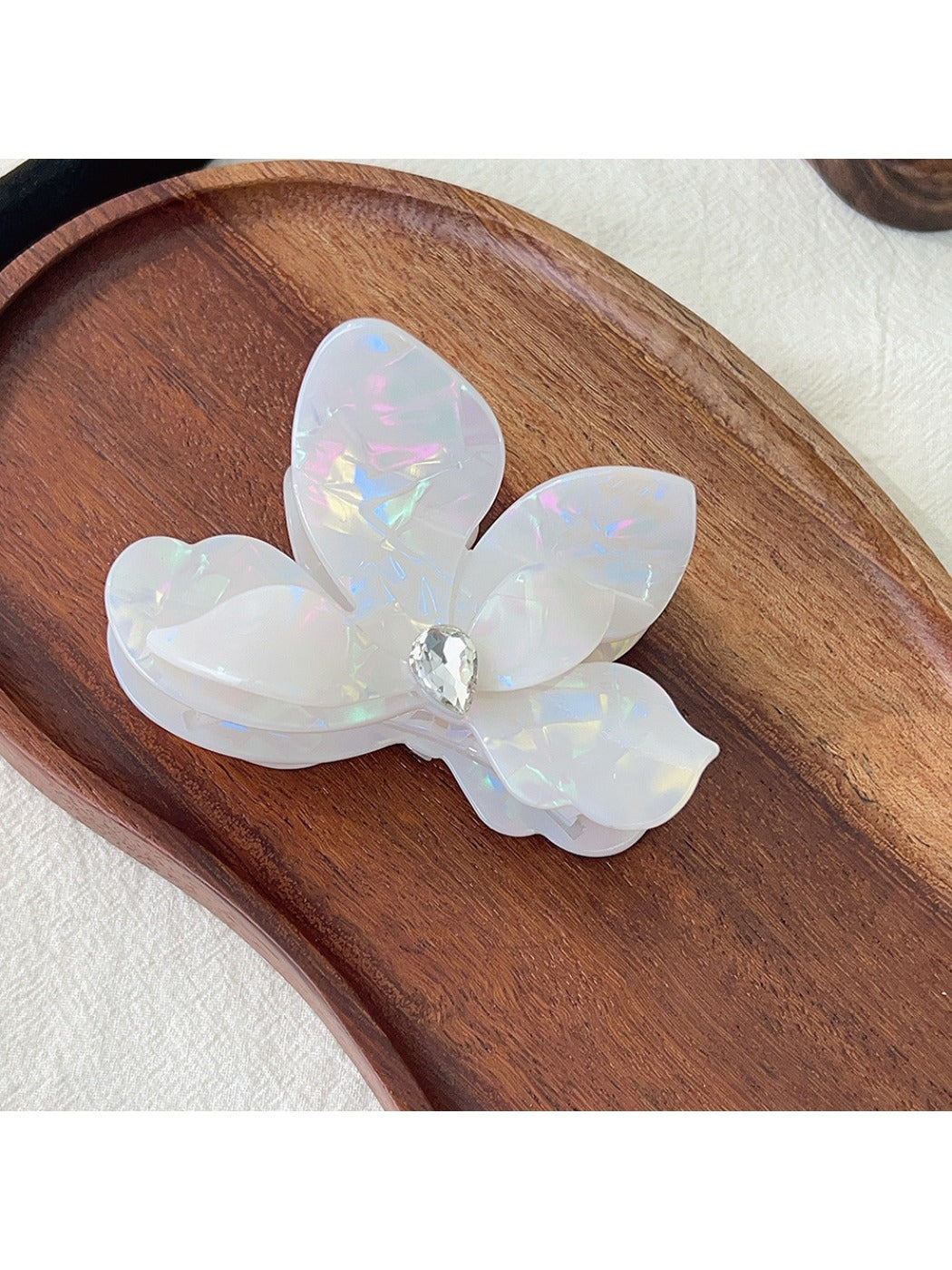 Beau - Elegant Acetate Petal Shaped Hair Clip