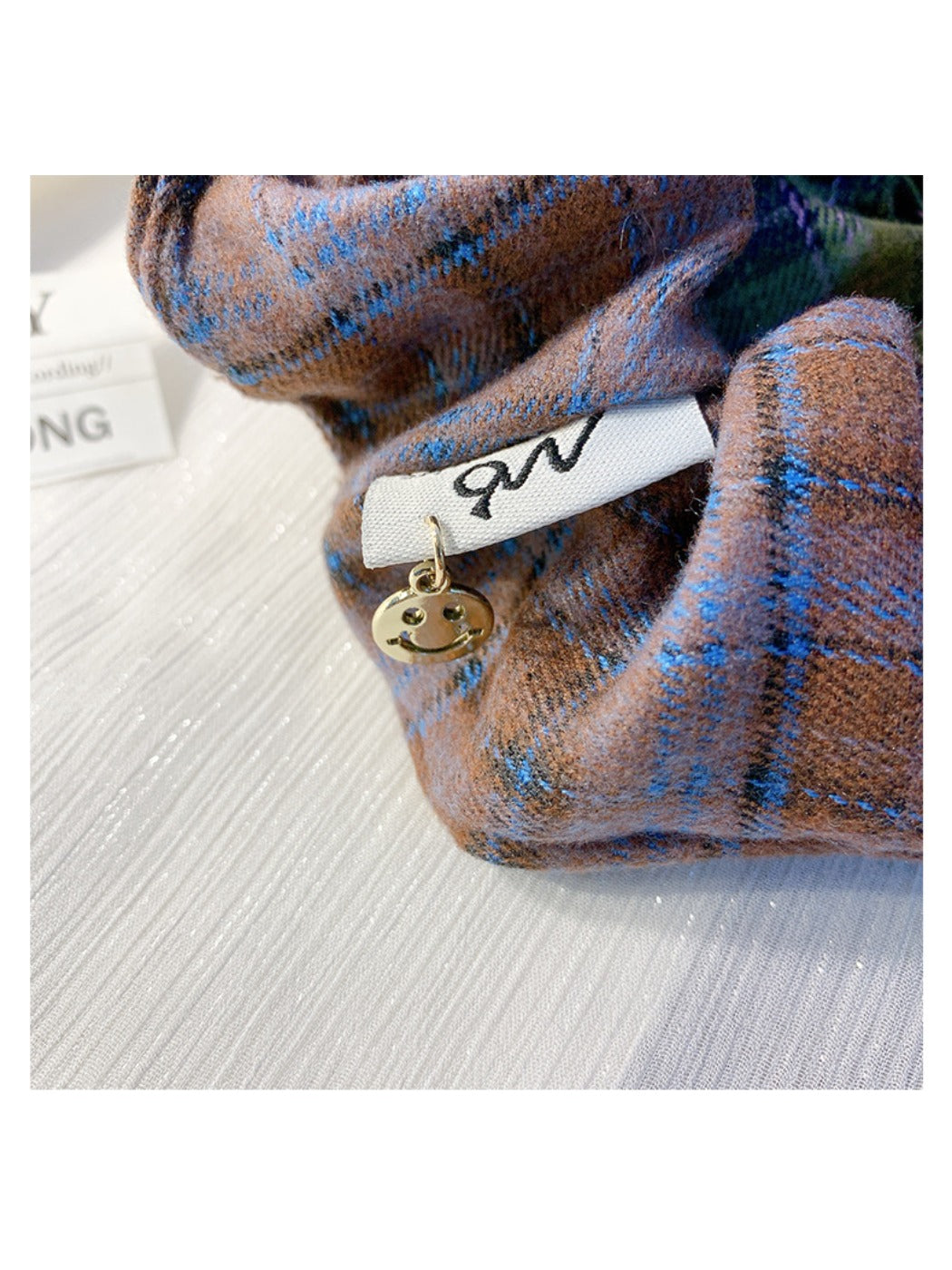 Gifty - Elegant Forest Plaid Scrunchie